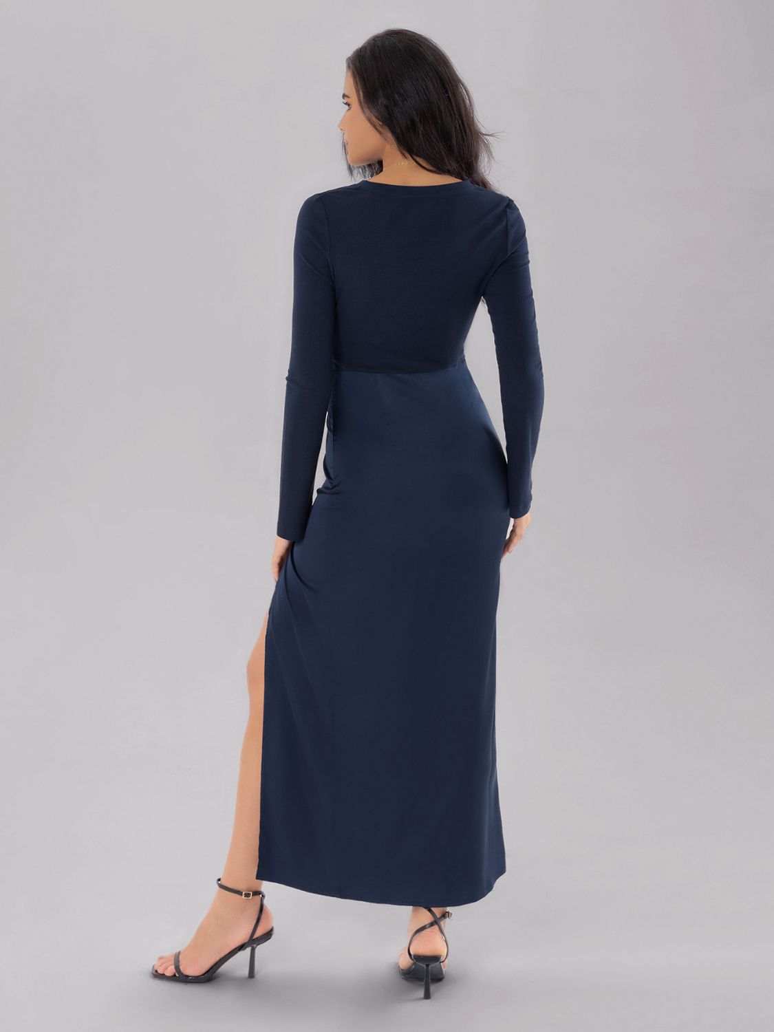 Chic Attractive Women's Split Round Neck Long Sleeve Midi Dress