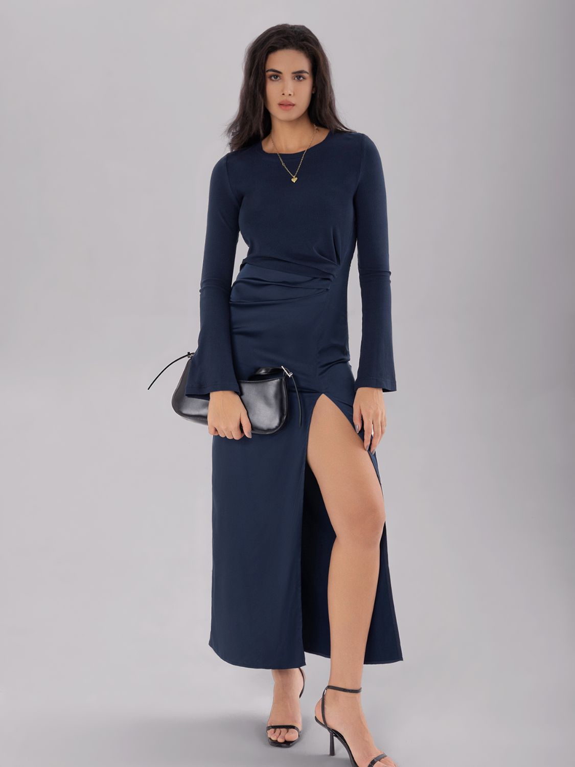 Chic Attractive Women's Split Round Neck Long Sleeve Midi Dress