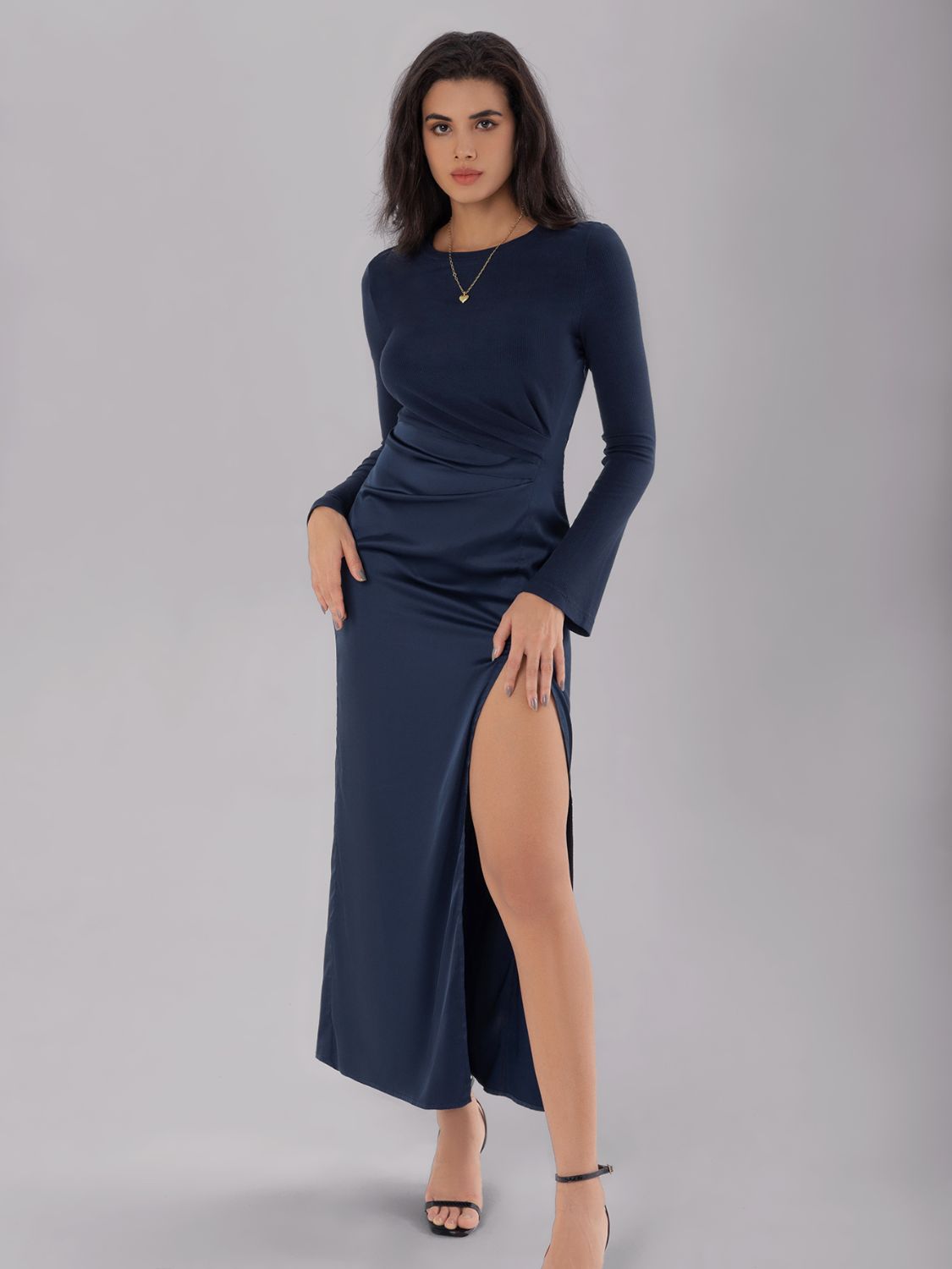 Chic Attractive Women's Split Round Neck Long Sleeve Midi Dress