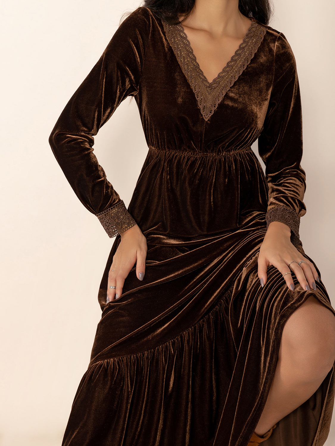 Formal women's Lace Detail V-Neck Long Sleeve Maxi Party Dress