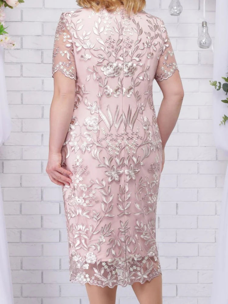 Plus Size Women's Short Sleeve Lace Bodycon Dresses for Wedding Guests
