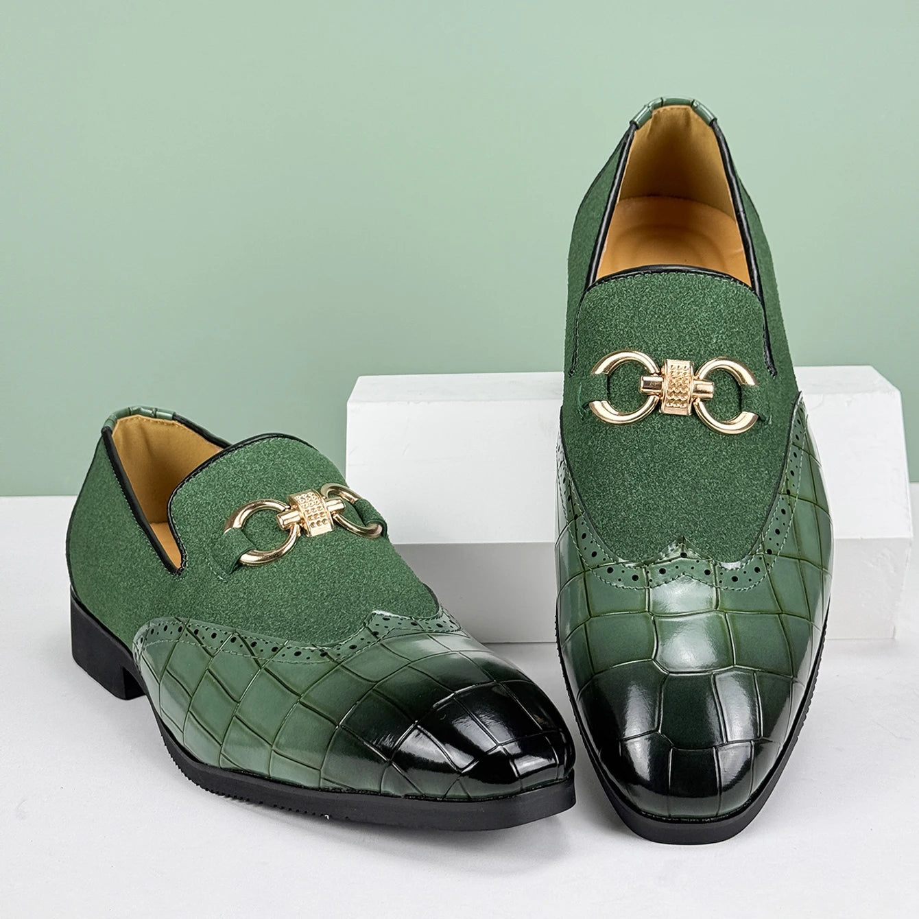 Leather Shoe for Men: Oxford Loafer, Pointed-Toe Breathable Dress Shoe