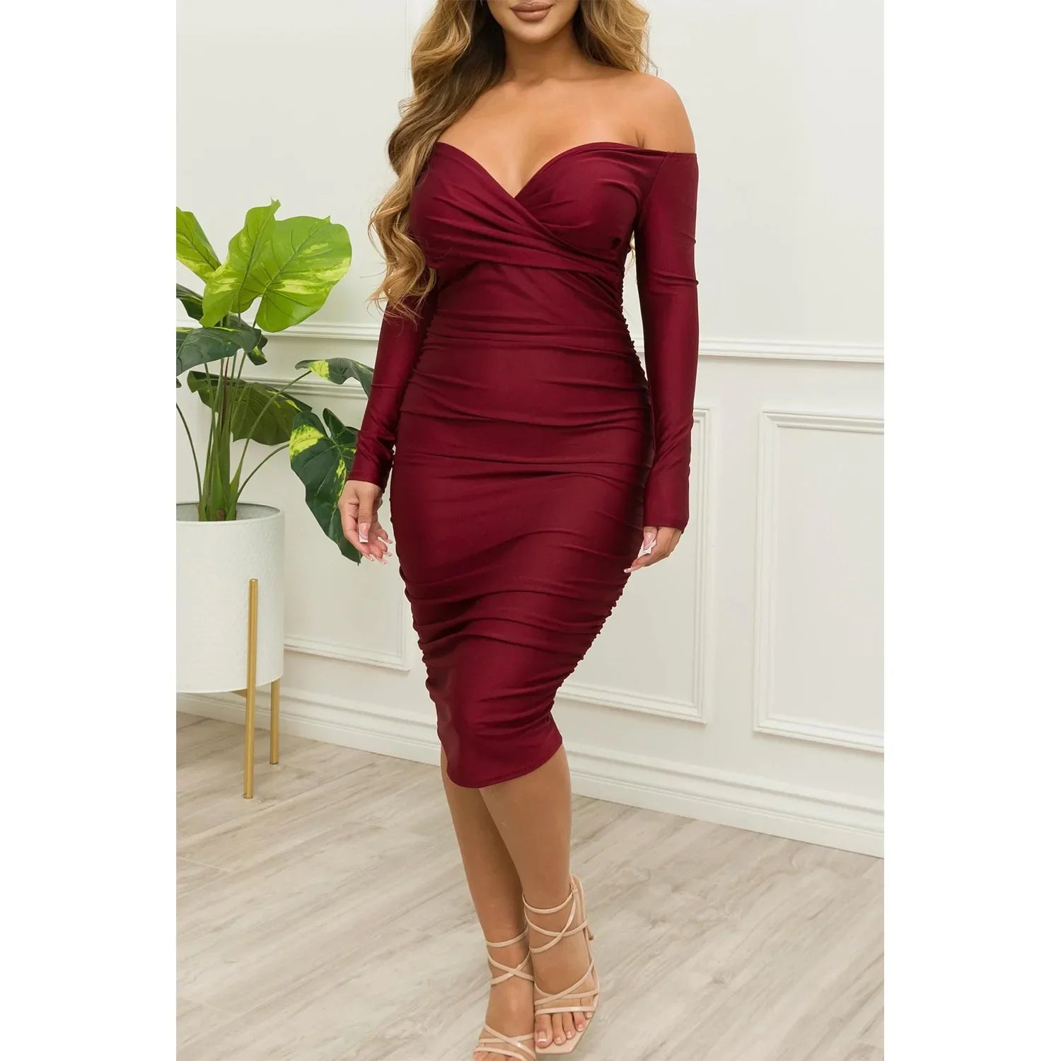 Women's Sexy Off-Shoulder Pleated Backless Long Sleeve Fashion  Dress