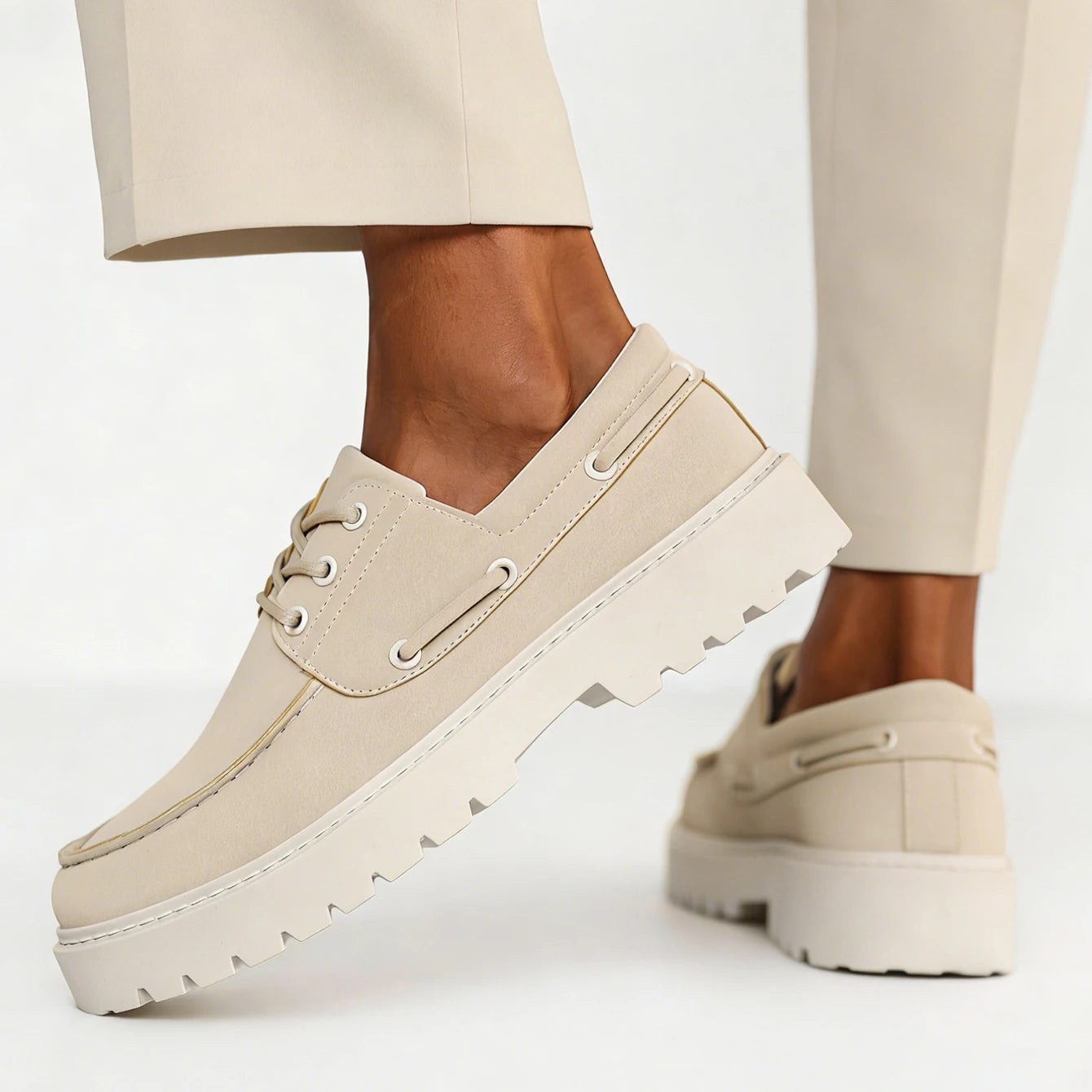 Men's Casual Shoe: Sneakers, Comfortable Walking Lace-Up Leather Shoes