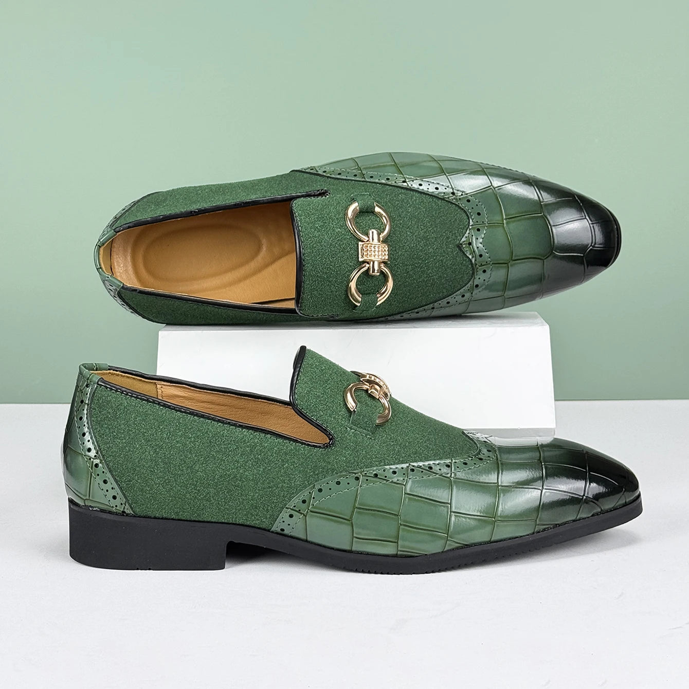 Leather Shoe for Men: Oxford Loafer, Pointed-Toe Breathable Dress Shoe