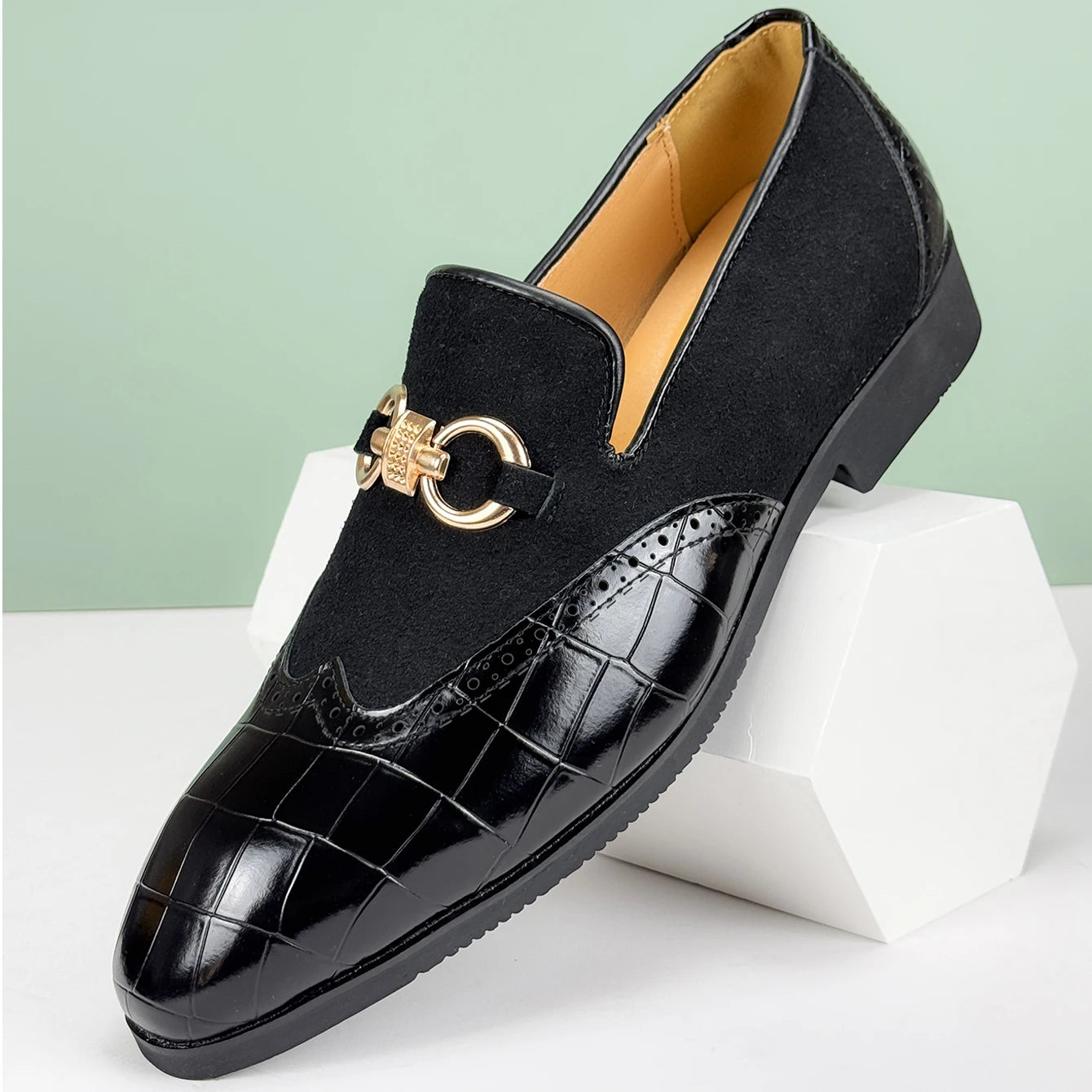 Leather Shoe for Men: Oxford Loafer, Pointed-Toe Breathable Dress Shoe