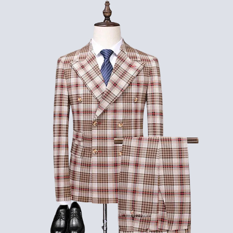 Men’s grid-pattern suit set with a double-breasted jacket and coordinating trousers