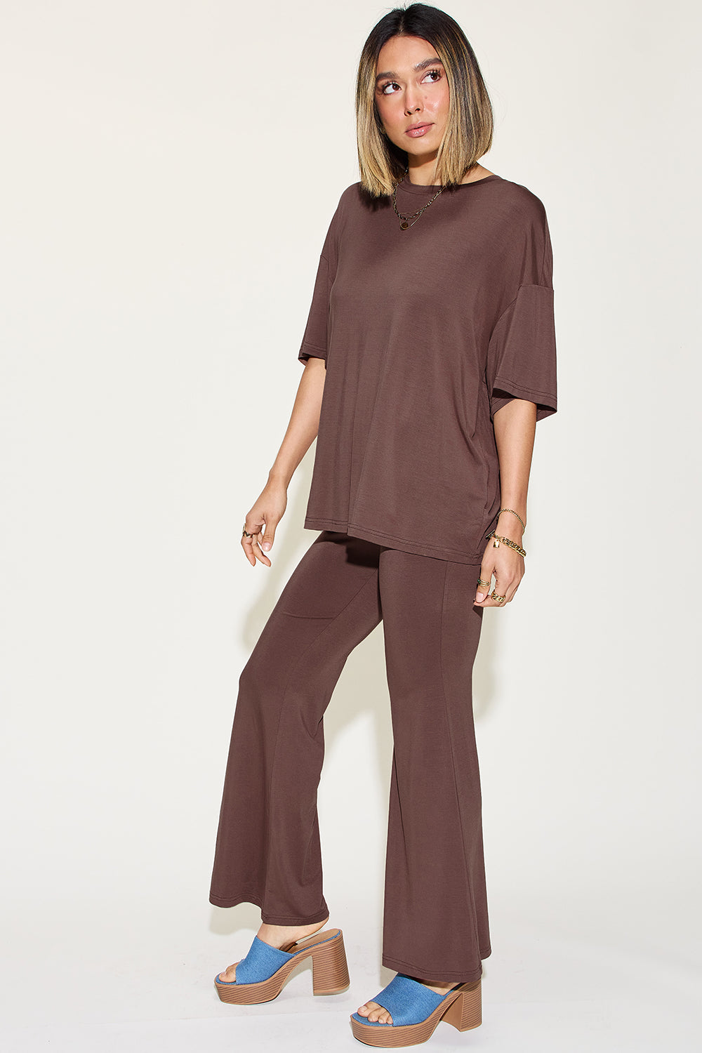 Women's Casual Two-Piece Set Drop Shoulder T-Shirt and Flare Pants