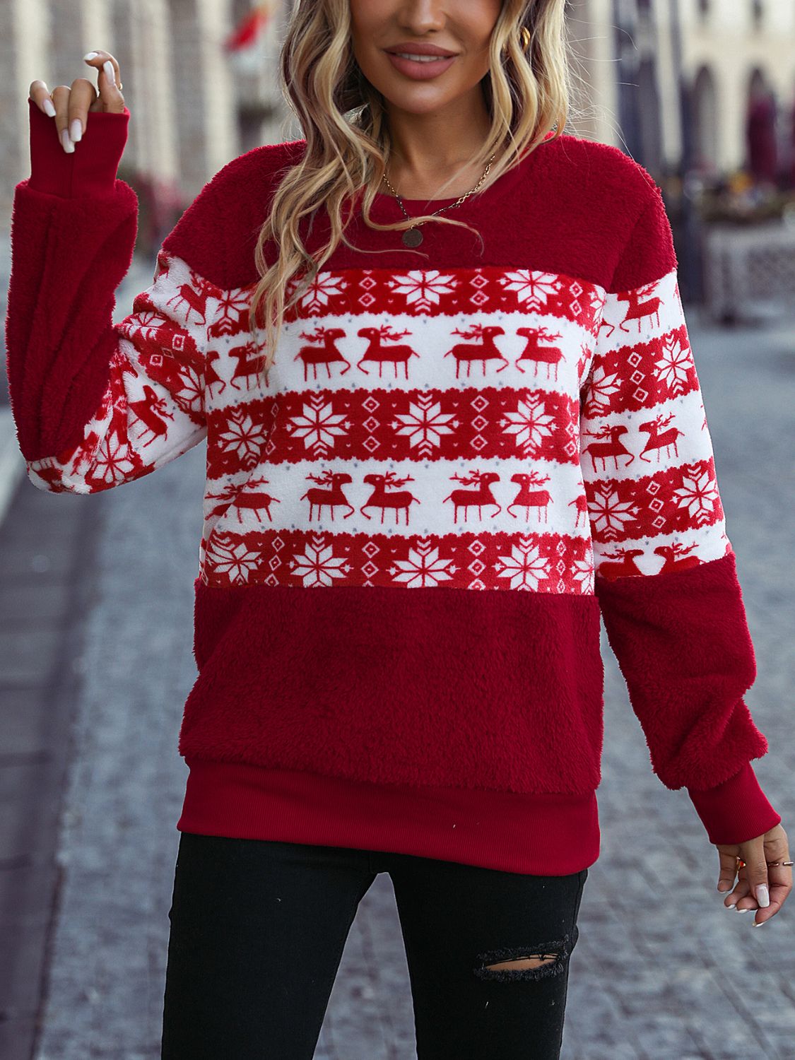 Fancy Chic Christmas Element Round Neck Long Sleeve Sweatshirt