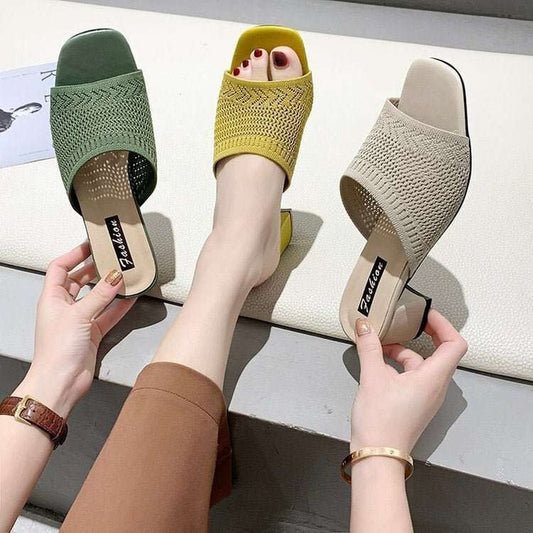 Women Fashionable Footwear Closed Toe Sandals and Slipper