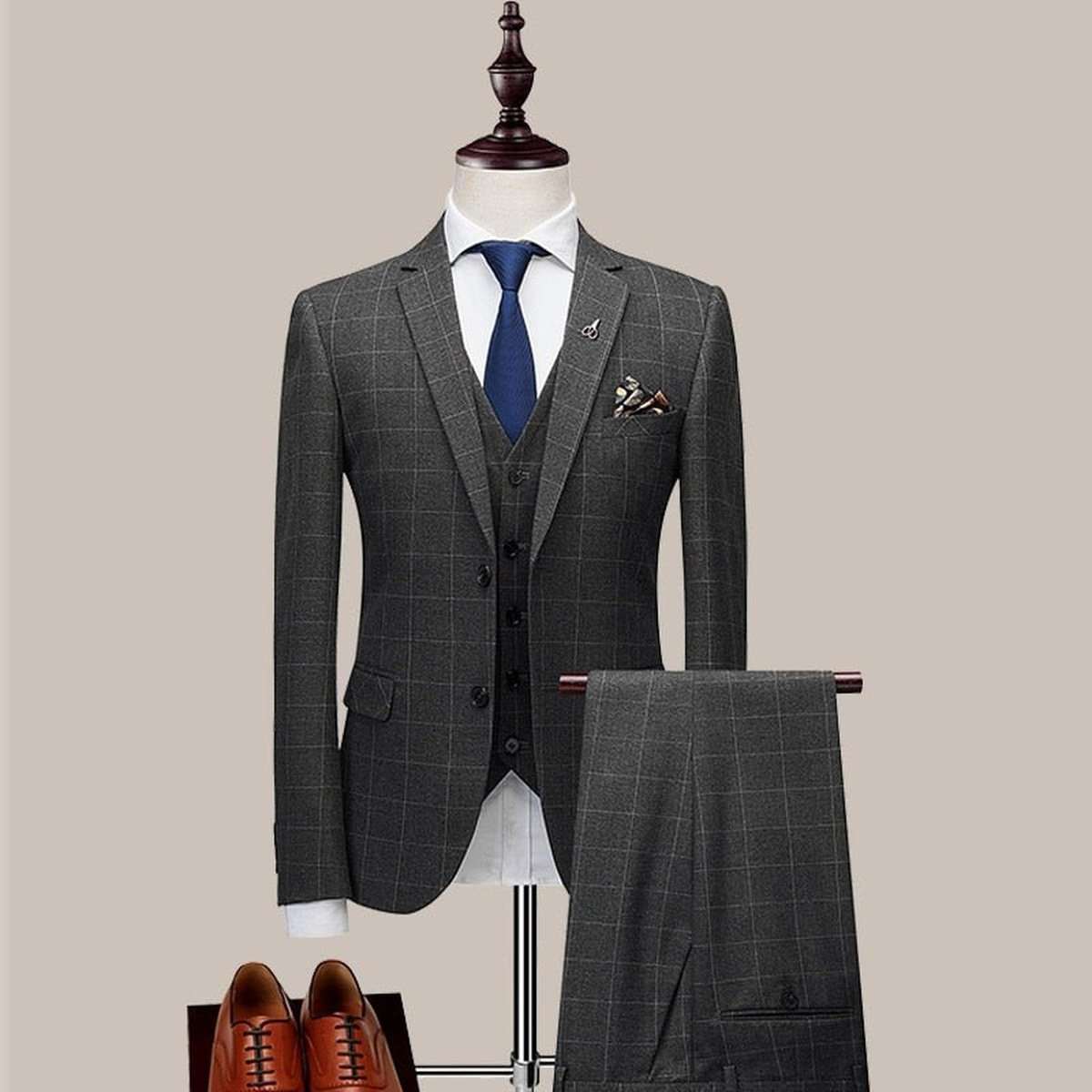 Elegance Men's Suit for Weddings, Parties, and Proms