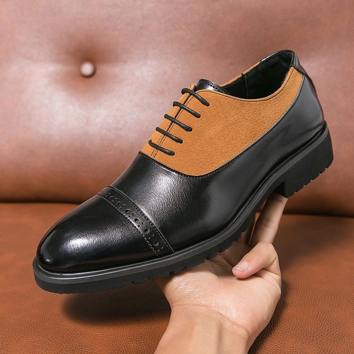Round Toe Lace-up Men's Dress Shoes for Business and Party
